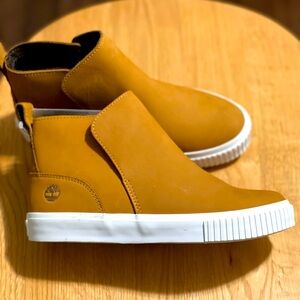 Timberland booties NWT